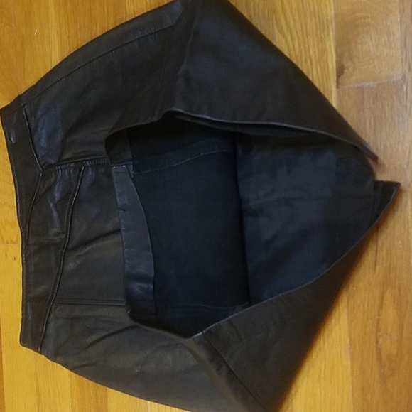 Out of bounds vintage skirt - Picture 3 of 6